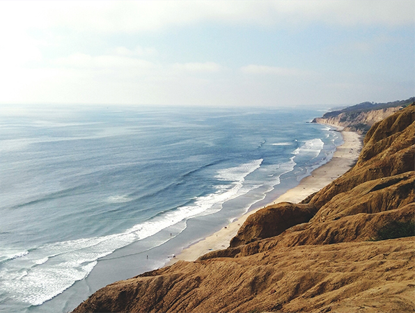 Paysage côtier panoramique à San Diego, Californie.