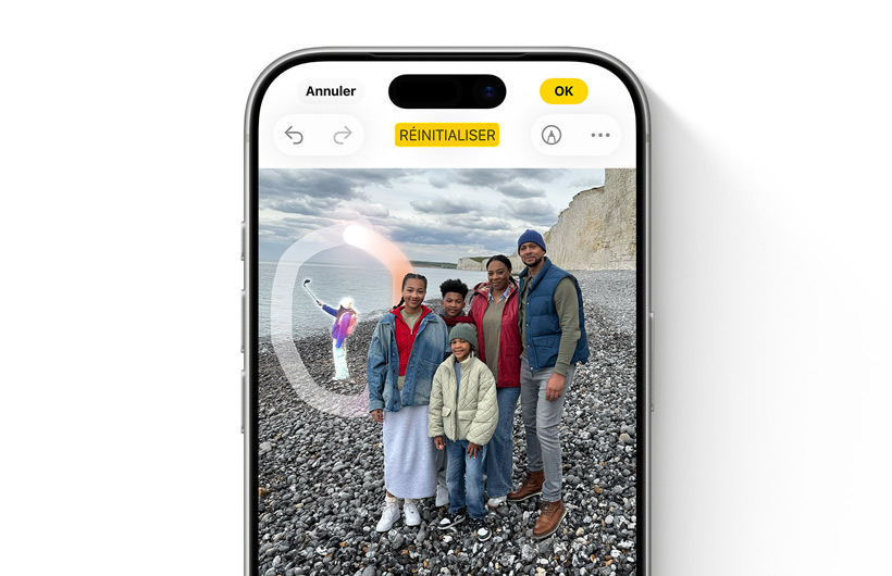 Interface de l’expérience Correction mettant en évidence un objet à l’arrière-plan d’une photo qui a été sélectionné pour être supprimé.