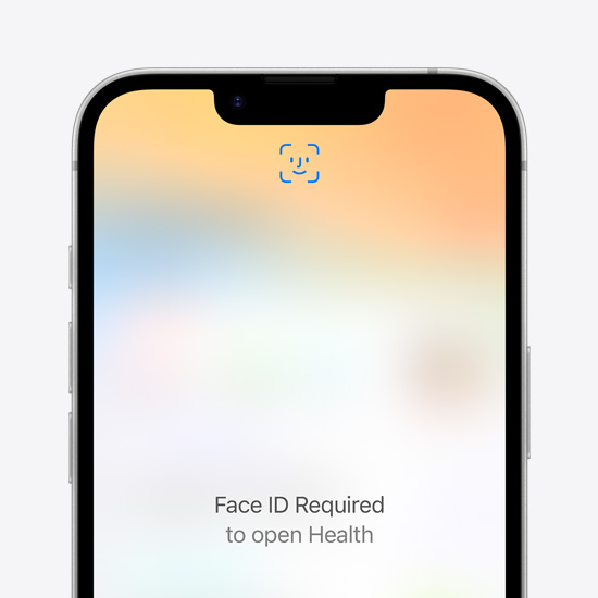 Částečný pohled na obrazovku iPhonu 16e se zobrazenou platební kartou v Apple Pay a Face ID.