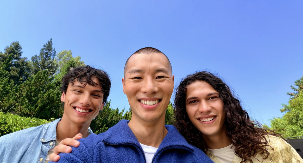 Selfie de grupo com Enquadramento central para fotografias.