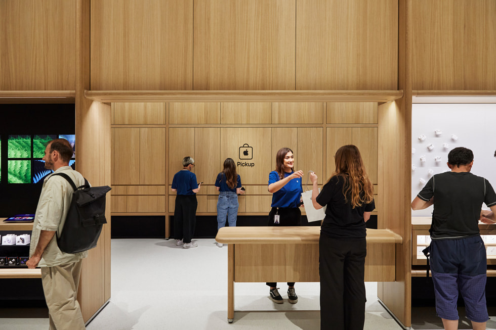 El mostrador de recogida de una tienda de Apple en Londres.
