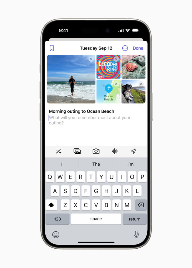 iPhone 15 Pro pokazuje użytkownikowi powiadomienie informujące o tym, że w aplikacji Dziennik czeka nowa Sugestia.
