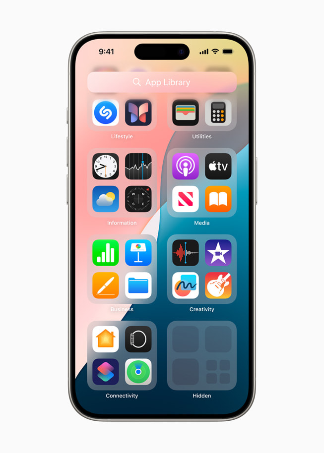 iPhone 15 Pro’da gizli uygulamalar klasörü gösteriliyor.