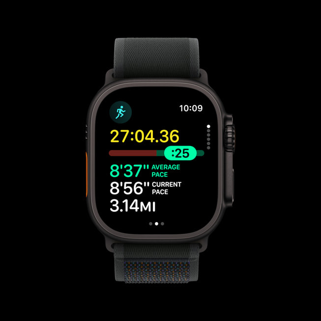 Un exercice de Course en plein air affichant le rythme de la personne qui court sur l’Apple Watch Ultra 2.