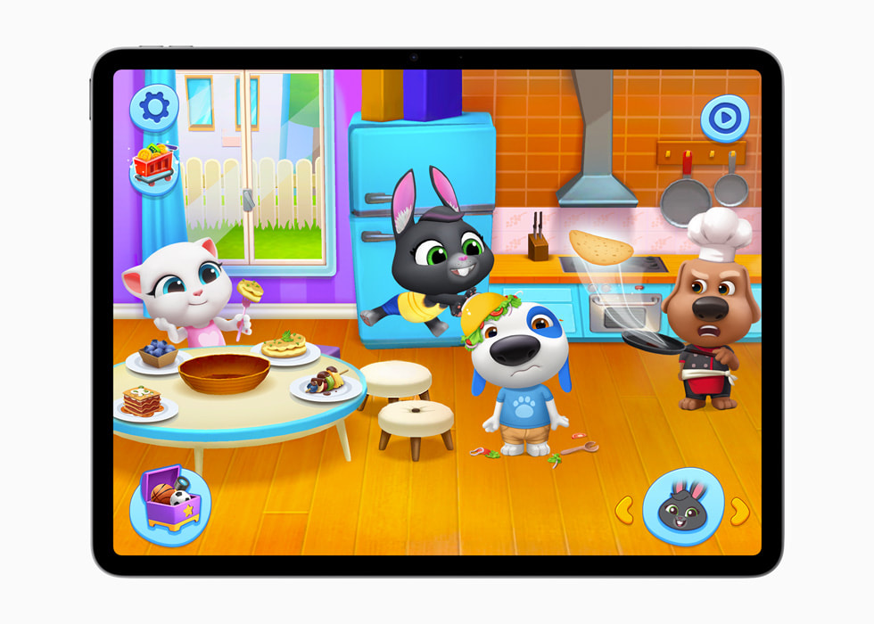 Ilustracja przedstawiająca grę My Talking Tom Friends+ na ekranie 13‑calowego iPada Air.