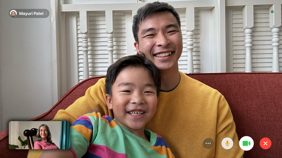 Apple TV 顯示 FaceTime 對話。