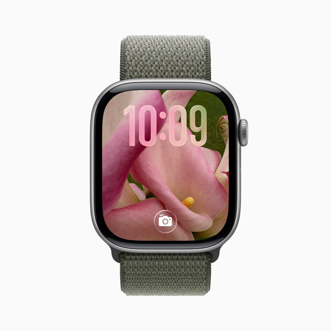 Apple Watch Series 11 顯示「智慧型堆疊」提示。