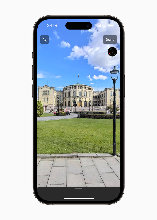 Se deg rundt-funksjonen i den oppdaterte Kart-appen viser Eidsvoll på iPhone 14 Pro.