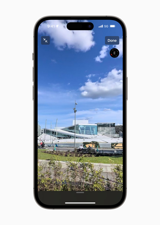 Se deg rundt-funksjonen i den oppdaterte Kart-appen viser operahuset på iPhone 14 Pro.