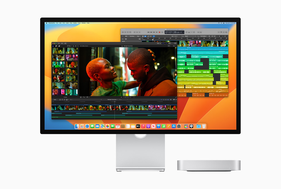 Mac mini met M2 Pro waarop een video wordt bewerkt.