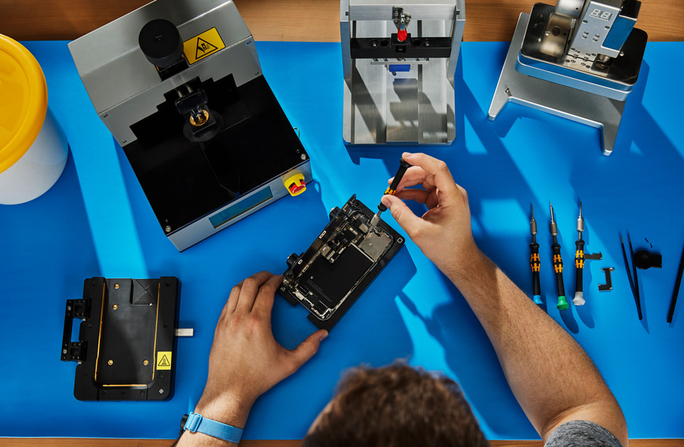 Self Service-reparatie van een iPhone.