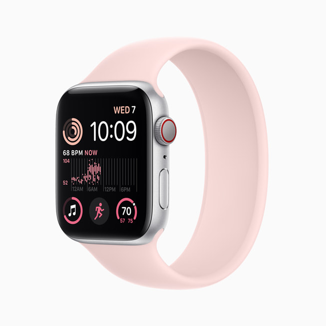 Nye Apple Watch SE av aluminum i sølvfinish.