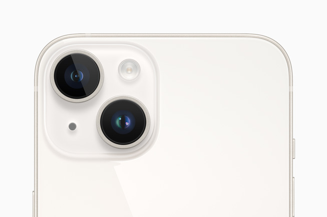 Det nye hovedkameraet på 12 MP vist på iPhone 14 og iPhone 14 Plus.